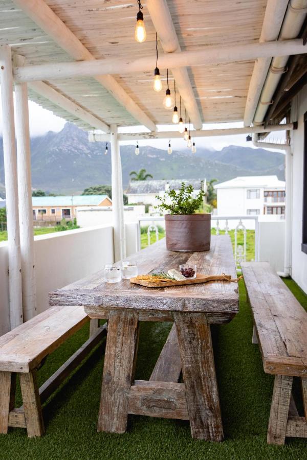 Villa Le Roc Kleinmond Accommodation ภายนอก รูปภาพ